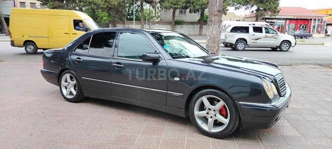 Mercedes E 230 1997, 42,500 km - 2.3 l - Bakı