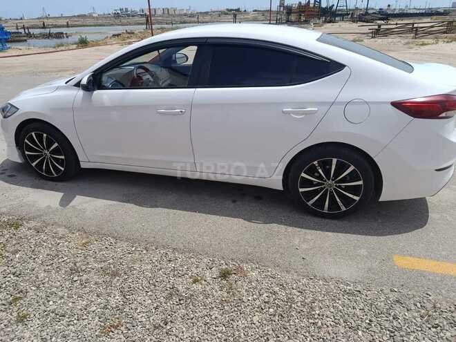 Hyundai Avante 2016, 202,300 km - 1.6 l - Bakı