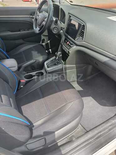 Hyundai Avante 2016, 202,300 km - 1.6 l - Bakı