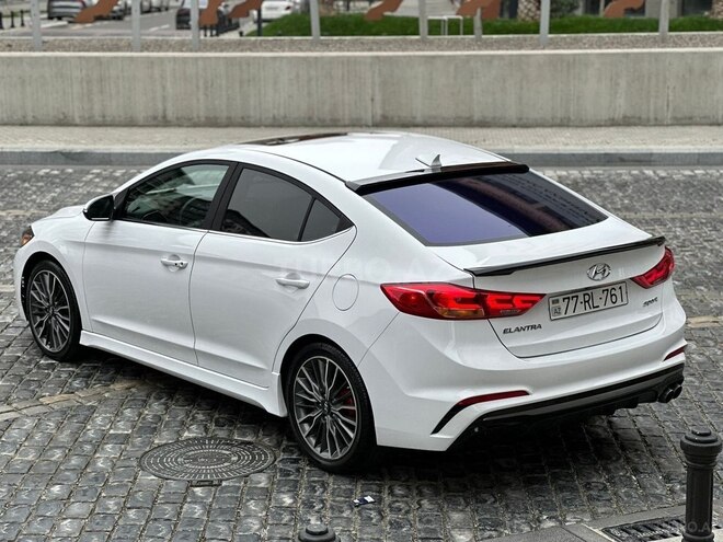 Hyundai Elantra 2018, 193,121 km - 1.6 l - Bakı
