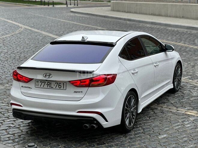 Hyundai Elantra 2018, 193,121 km - 1.6 l - Bakı