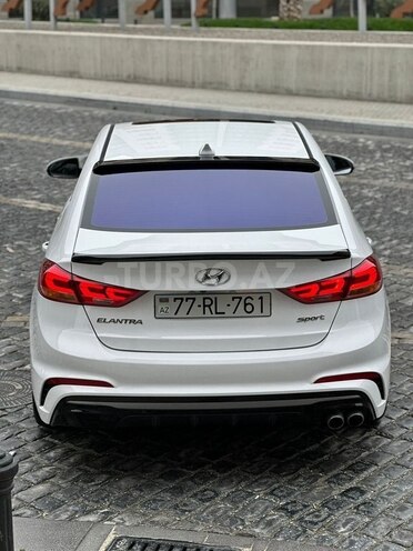 Hyundai Elantra 2018, 193,121 km - 1.6 l - Bakı