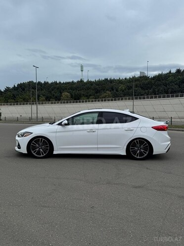 Hyundai Elantra 2018, 193,121 km - 1.6 l - Bakı