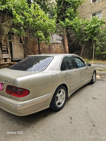 Mercedes E 320 2000, 525,000 km - 3.2 l - Bakı