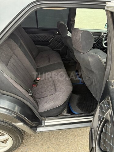 Mercedes E 220 1993, 300,000 km - 2.2 л - Gəncə