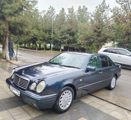 Mercedes E 230 1995, 311,218 km - 2.3 l - Şirvan
