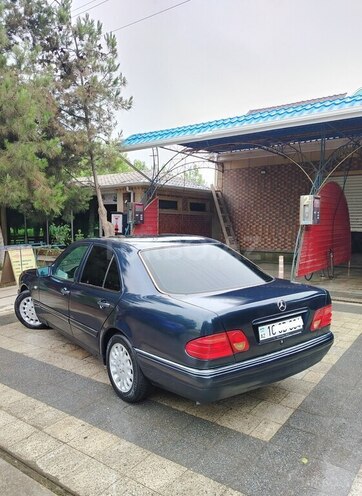 Mercedes E 230 1995, 311,218 km - 2.3 l - Şirvan