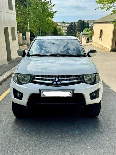Mitsubishi L200 2014, 194,000 km - 2.5 l - Bakı