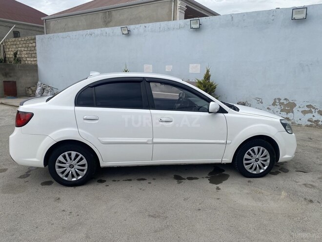 Kia Rio 2011, 284,000 km - 1.4 л - Bakı