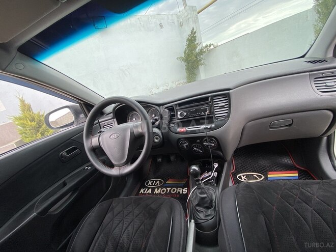 Kia Rio 2011, 284,000 km - 1.4 л - Bakı