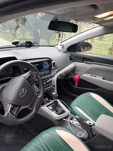 Hyundai Elantra 2017, 123,500 km - 2.0 l - Bakı