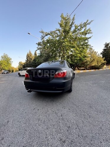 BMW 520 2004, 329,000 km - 2.2 l - Bakı