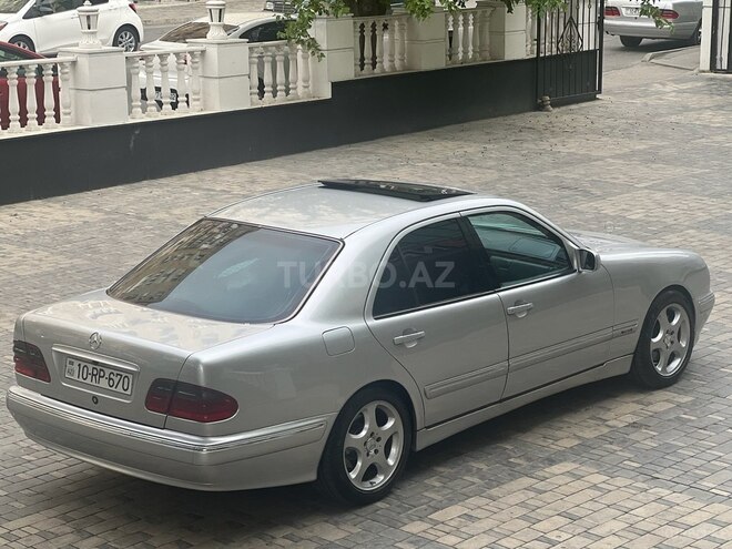 Mercedes E 270 2001, 350,000 km - 2.7 l - Bakı