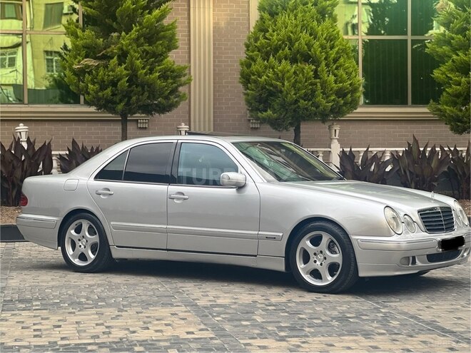 Mercedes E 270 2001, 350,000 km - 2.7 l - Bakı