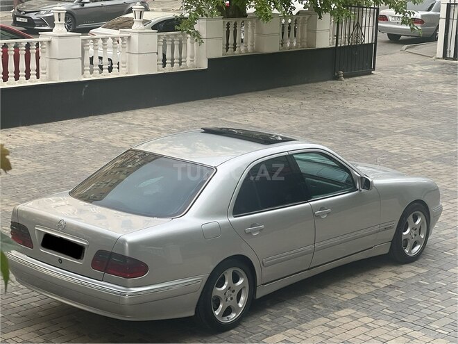 Mercedes E 270 2001, 350,000 km - 2.7 l - Bakı