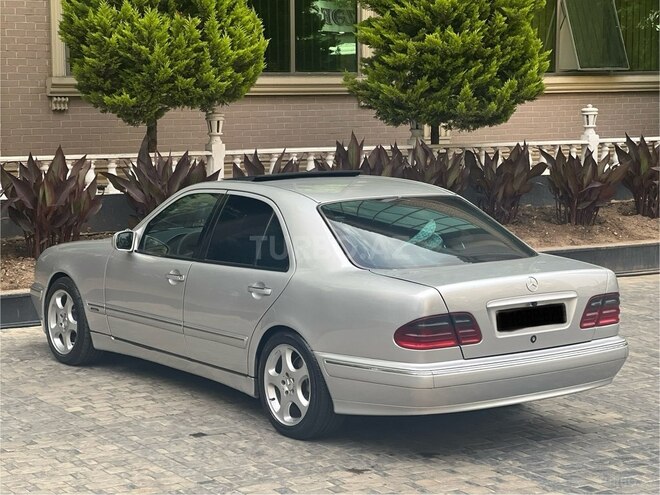 Mercedes E 270 2001, 350,000 km - 2.7 l - Bakı
