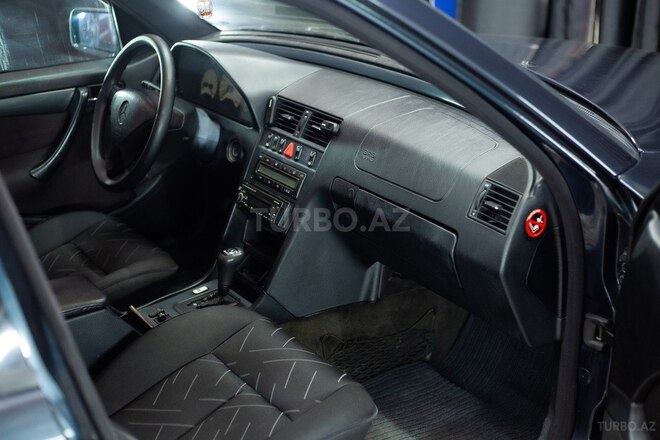 Mercedes C 240-15
