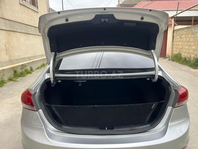 Hyundai Elantra 2017, 157,716 km - 2.0 л - Bakı