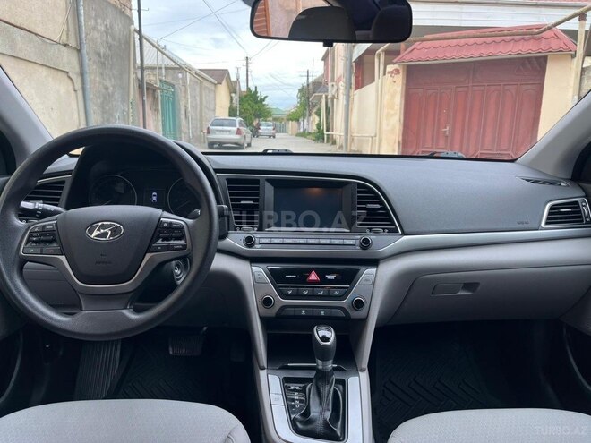 Hyundai Elantra 2017, 157,716 km - 2.0 л - Bakı