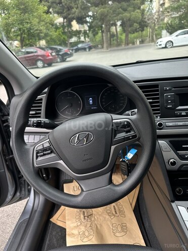 Hyundai Avante 2015, 140,000 km - 1.6 l - Bakı