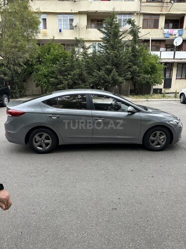 Hyundai Avante 2015, 140,000 km - 1.6 l - Bakı