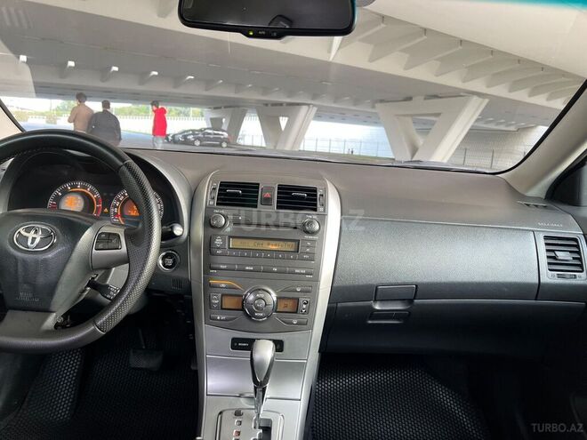 Toyota Corolla 2013, 270,000 km - 1.6 l - Bakı