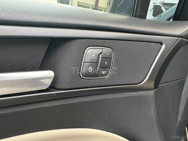 Ford Fusion (North America) 2018, 184,000 km - 2.0 л - Bakı