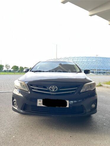 Toyota Corolla 2013, 270,000 km - 1.6 l - Bakı
