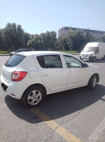 Renault Sandero 2013, 310,000 km - 1.6 l - Bakı