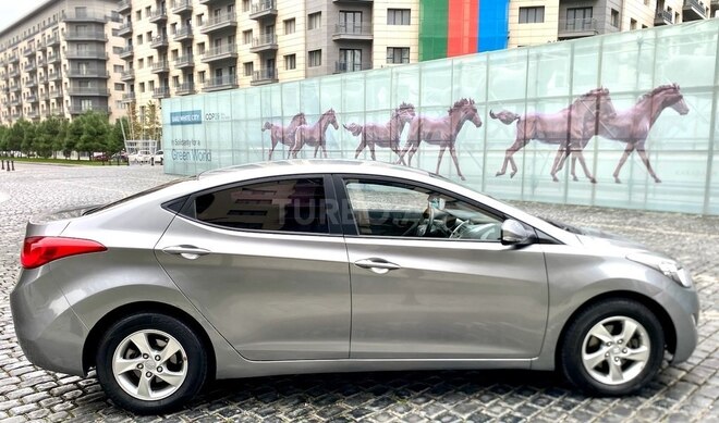 Hyundai Elantra 2013, 126,000 km - 1.6 l - Bakı