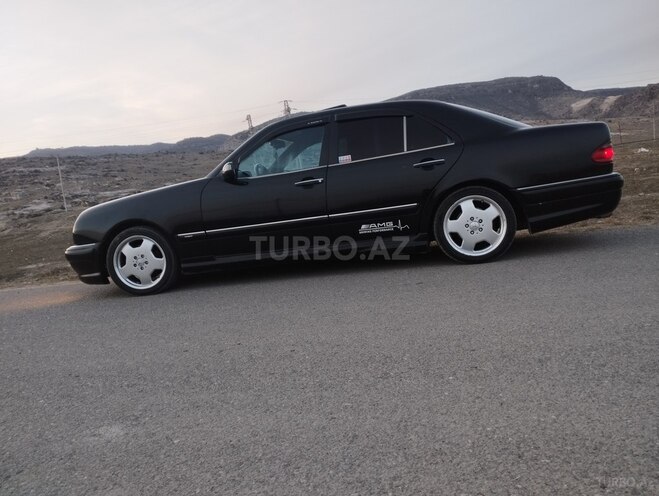 Mercedes E 280 1996, 480,000 km - 2.8 l - Qazax