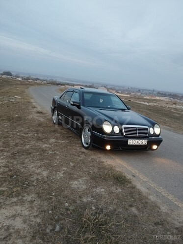 Mercedes E 280 1996, 480,000 km - 2.8 l - Qazax