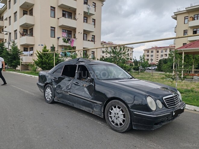 Mercedes E 220 d 1999, 600,000 km - 2.2 l - Kürdəmir