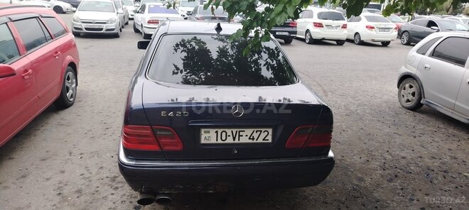 Mercedes E 320 1995, 410,000 km - 3.2 l - Siyəzən