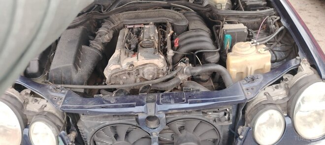 Mercedes E 320 1995, 410,000 km - 3.2 l - Siyəzən