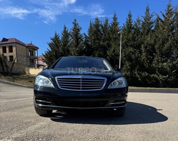 Mercedes S 500 2007, 260,000 km - 5.5 л - Quba