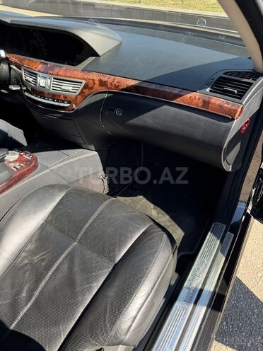 Mercedes S 500 2007, 260,000 km - 5.5 л - Quba