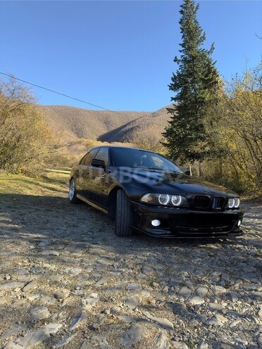 BMW 528 2000, 291,000 km - 2.8 л - Şəki