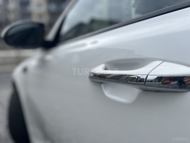 Kia K5-17