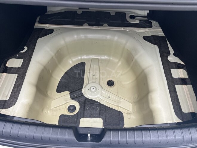 Kia K5-20