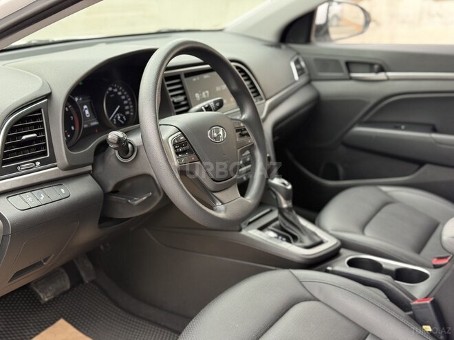Hyundai Avante 2017, 123,000 km - 1.6 l - Bakı