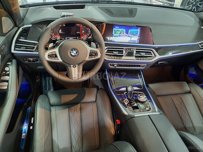 BMW X7-9
