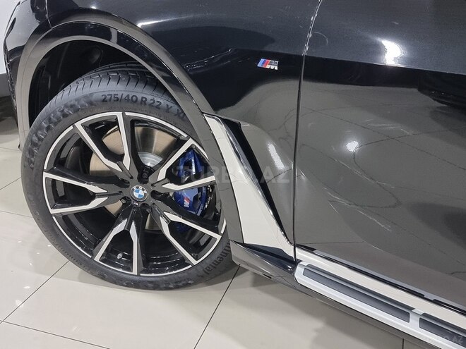 BMW X7-27
