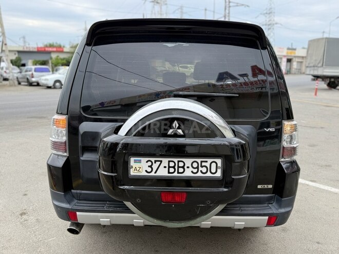 Mitsubishi Pajero 2008, 143,000 km - 3.0 л - Sumqayıt