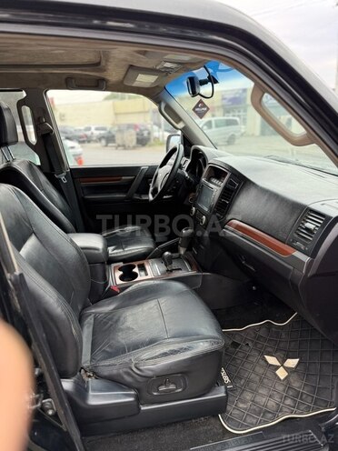 Mitsubishi Pajero 2008, 143,000 km - 3.0 л - Sumqayıt