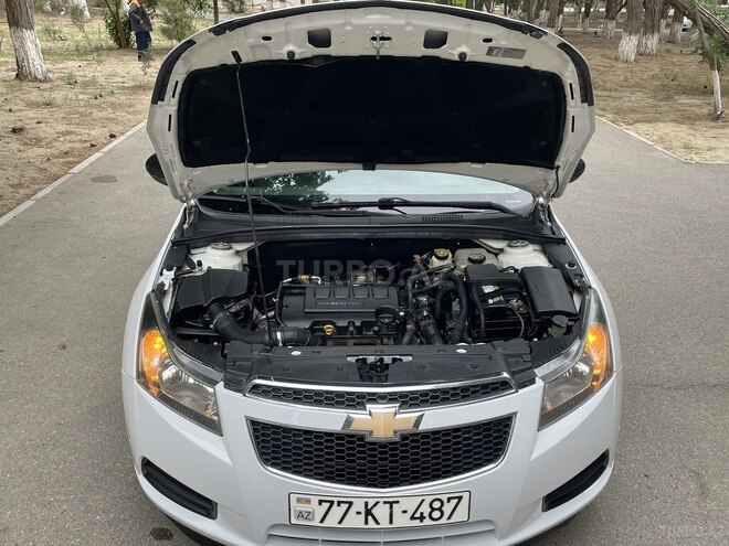 Chevrolet Cruze-18
