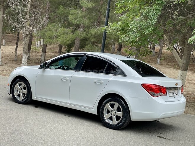 Chevrolet Cruze-9