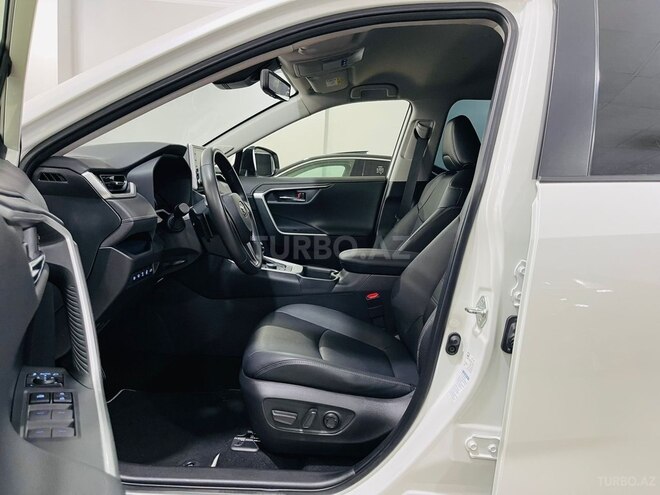 Toyota RAV4 2022, 32,000 km - 2.5 l - Bakı