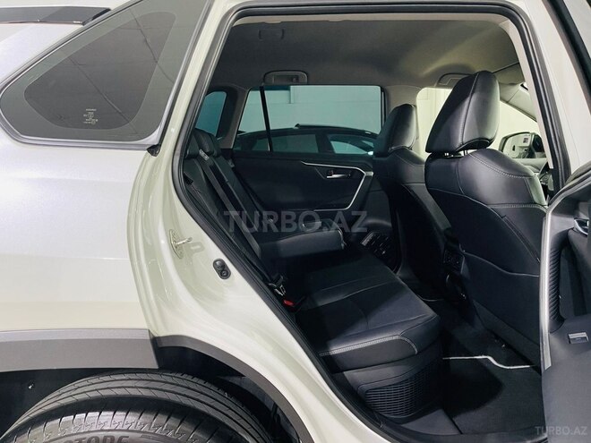 Toyota RAV4 2022, 32,000 km - 2.5 l - Bakı