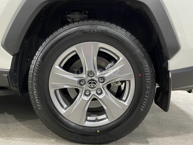 Toyota RAV4 2022, 32,000 km - 2.5 l - Bakı